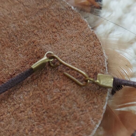 Vintage Choker Bohemian Hippie 1960s Handmade Feather & Nut Choker - Picture 9 of 9